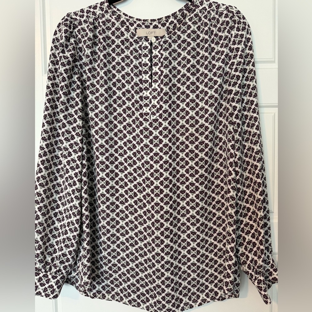 LOFT// Burgundy patterned top